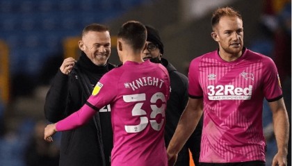  拉齐奥补时绝平保持不败  